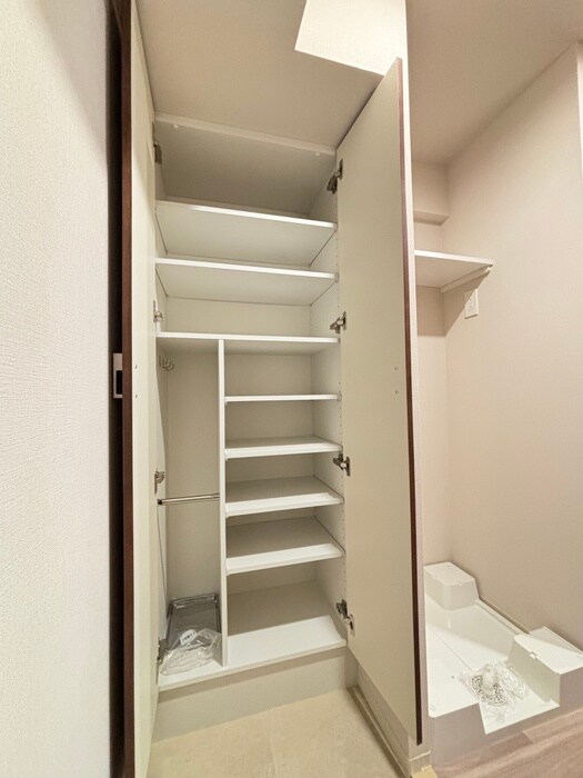 物件内観写真15　(靴箱)