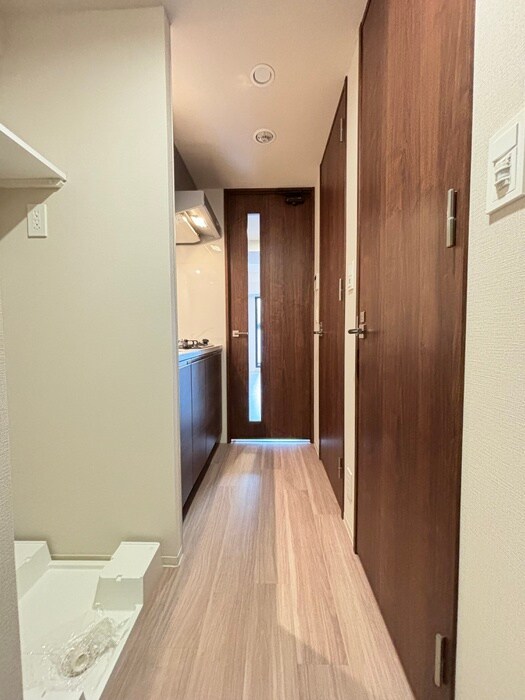 物件内観写真17　(廊下)