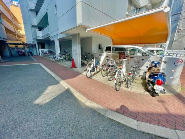駐輪場
