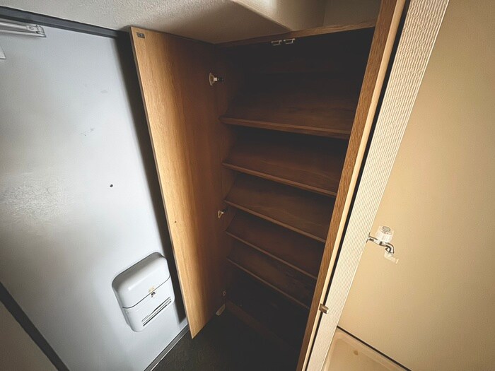 物件内観写真18　(靴箱)