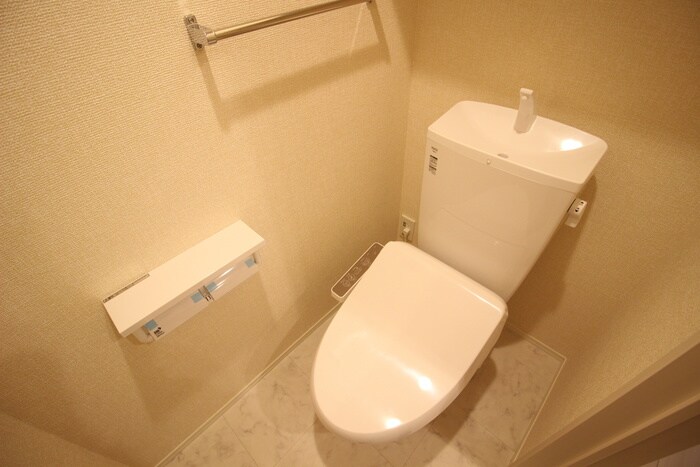 物件内観写真12　(トイレ)