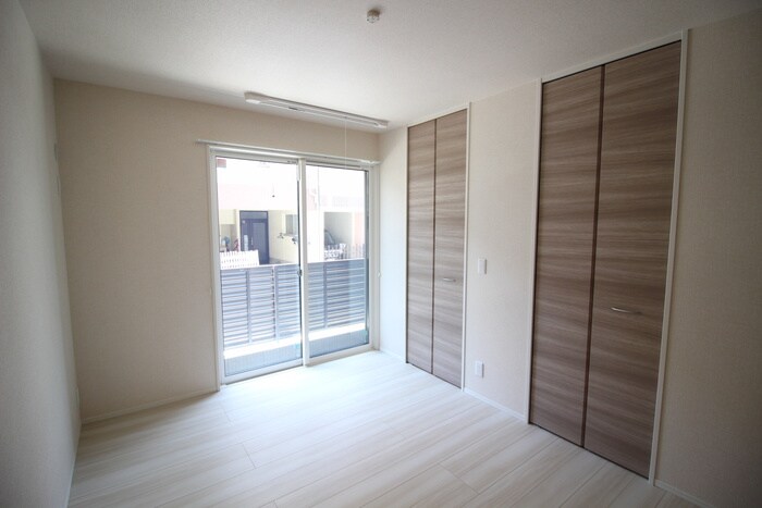 物件内観写真18　(居室)