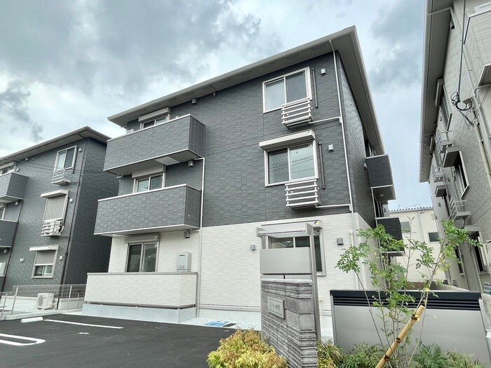 物件外観写真1　(外観写真)