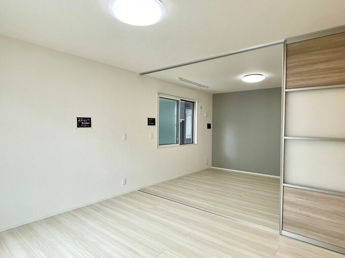 物件内観写真9　(居室)