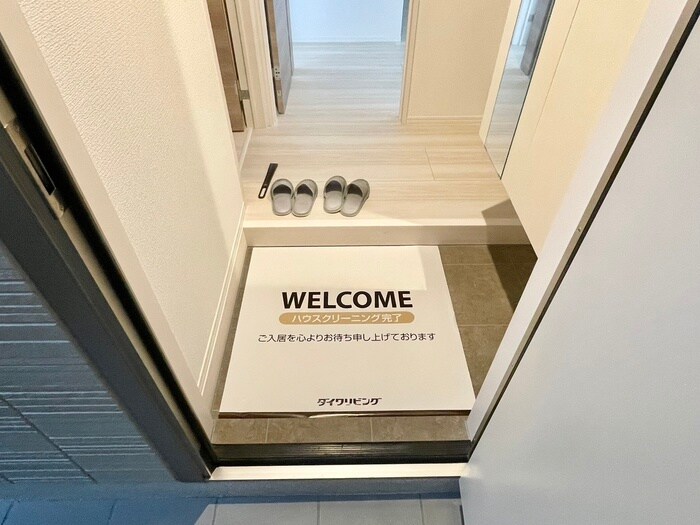 物件内観写真17　(玄関)