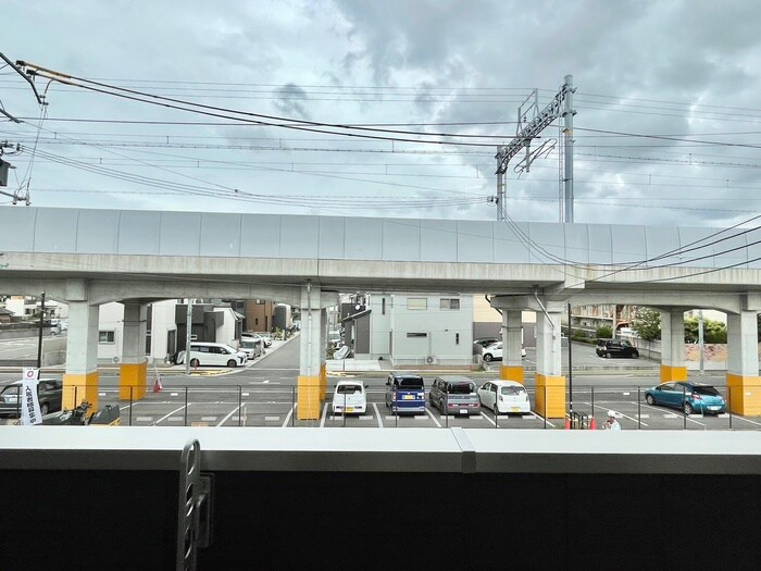 物件内観写真22　(室内からの展望)