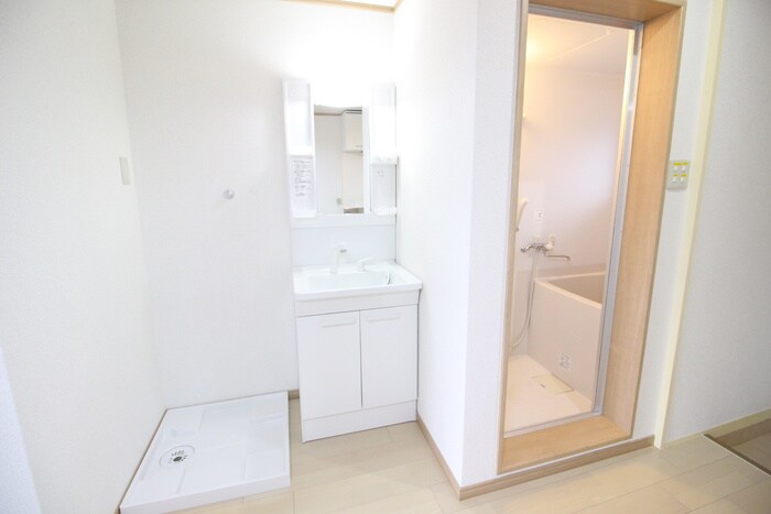 物件内観写真12　(洗面)