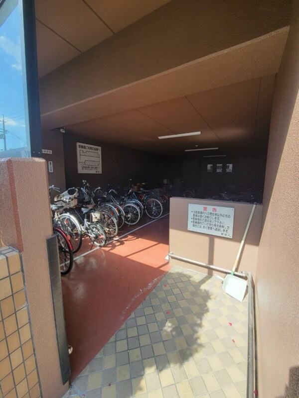 駐輪場
