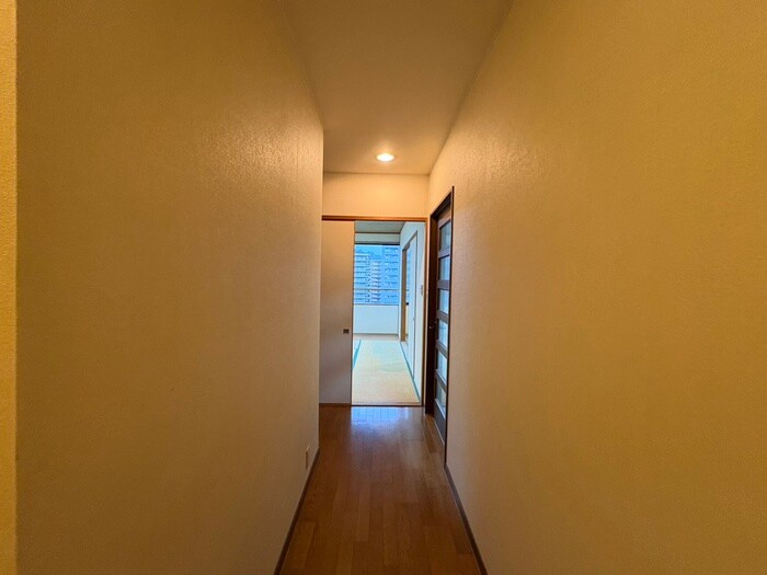 物件内観写真20　(廊下)