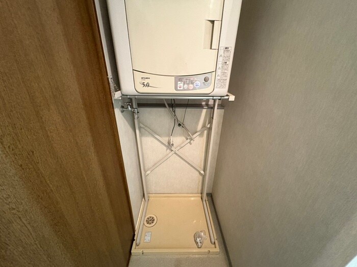 物件内観写真21　(洗濯機置場)