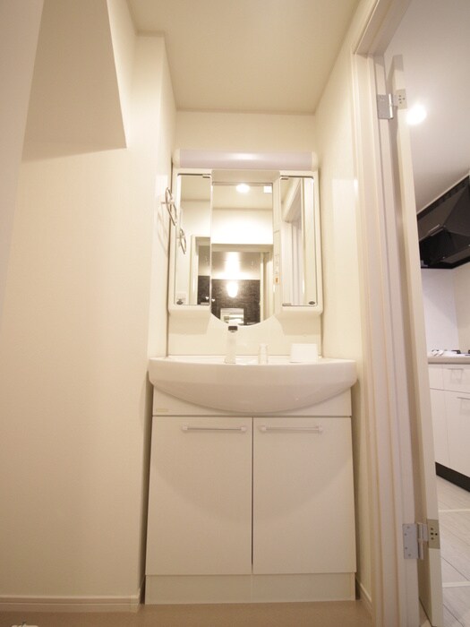 物件内観写真13　(洗面)
