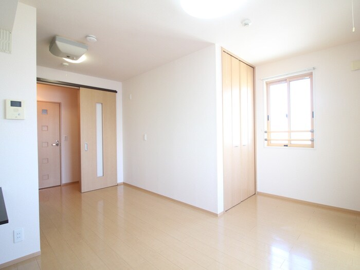 物件内観写真10　(居室)