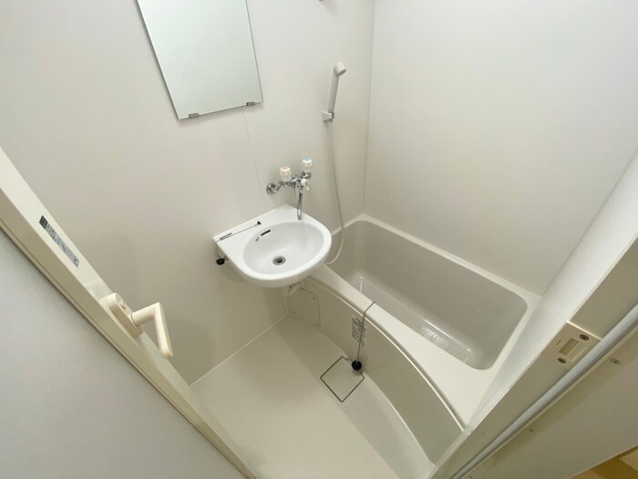 物件内観写真10　(バス／シャワールーム等)