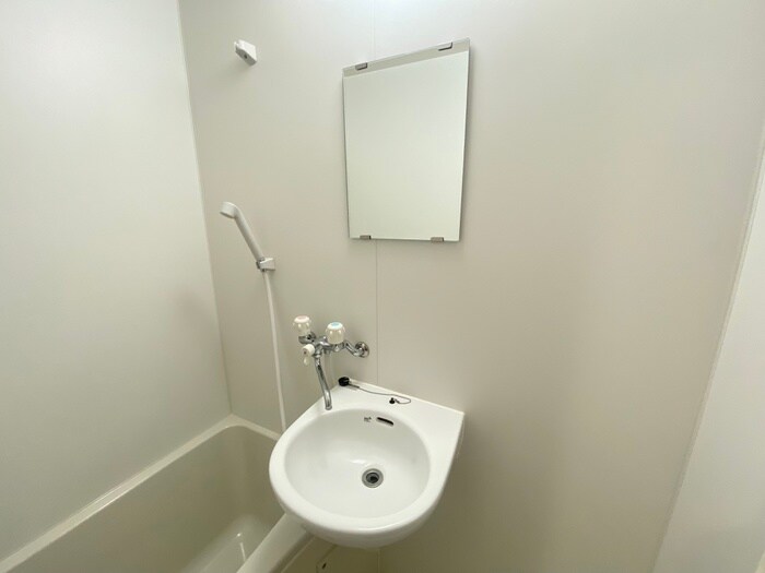 物件内観写真11　(洗面)