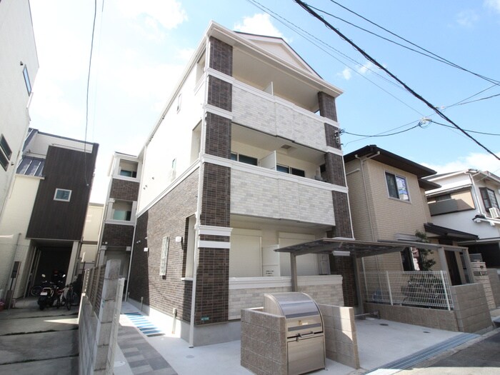 物件外観写真1　(外観写真)