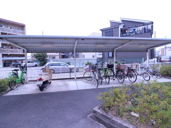 駐輪場