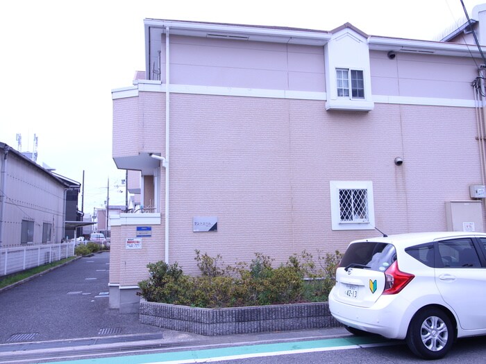 物件外観写真6　(外観写真)