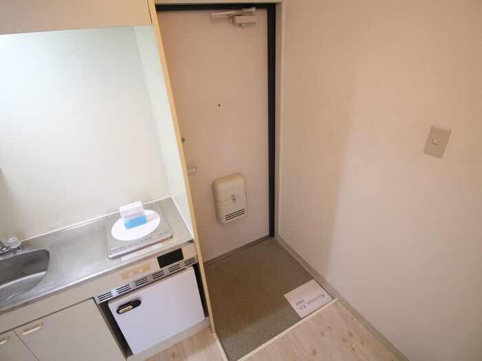 物件内観写真15　(玄関)