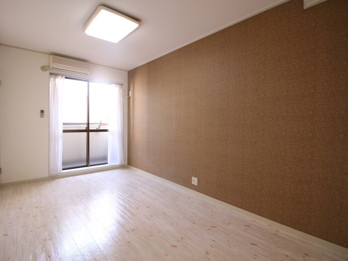 物件内観写真18　(居室)