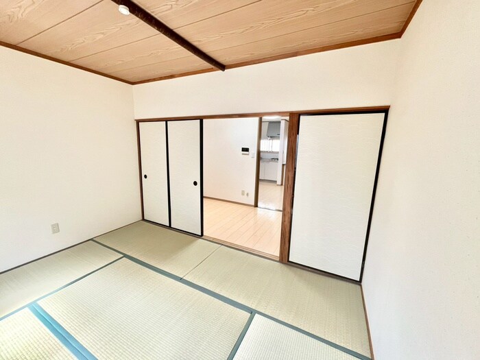 物件内観写真9　(居室)