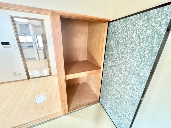 物件内観写真10　(収納)