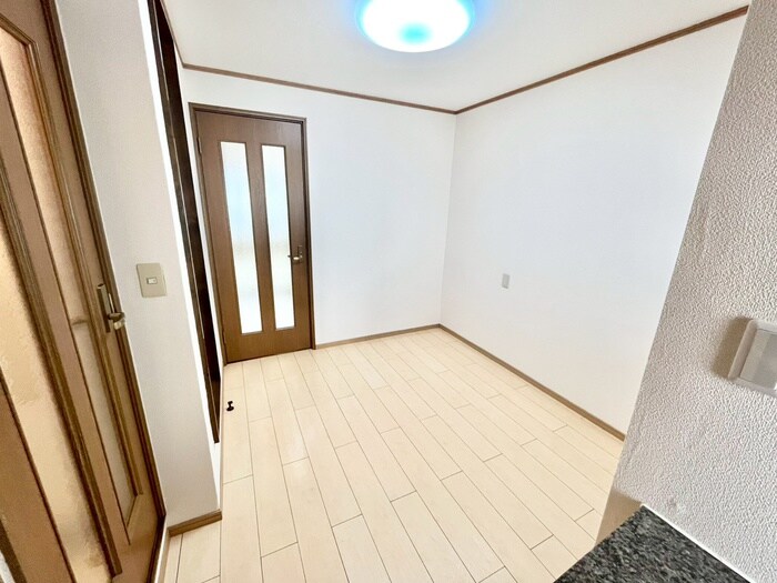 物件内観写真11　(居室)