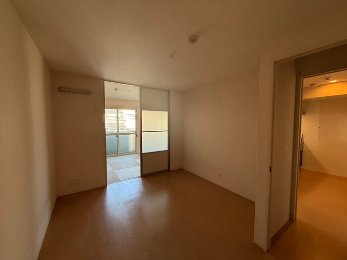 物件内観写真11　(居室)