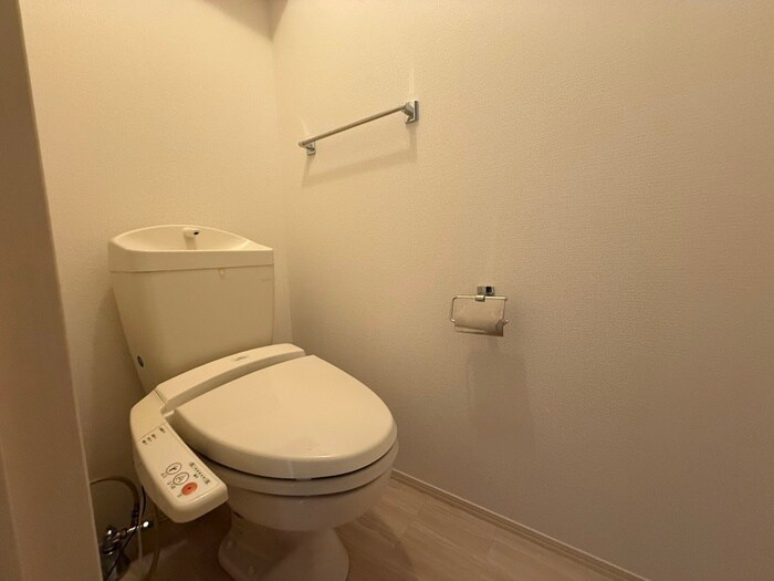 物件内観写真18　(トイレ)