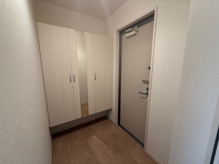 物件内観写真22　(玄関)