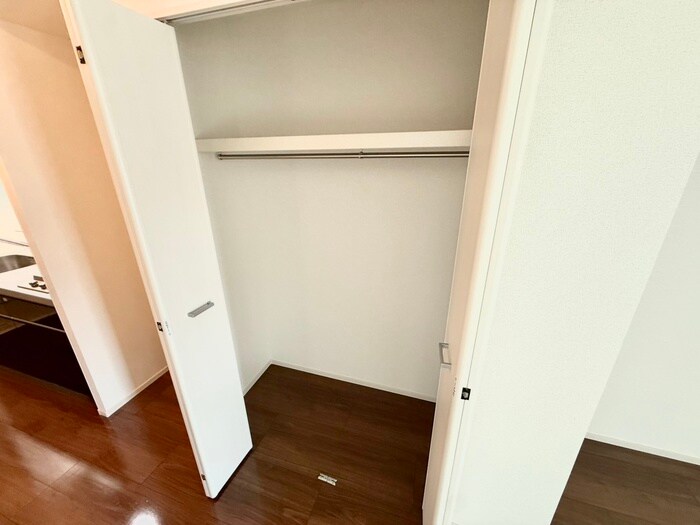 物件内観写真11　(収納)