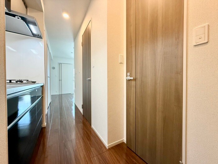 物件内観写真18　(廊下)