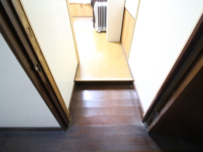 物件内観写真7　(玄関)