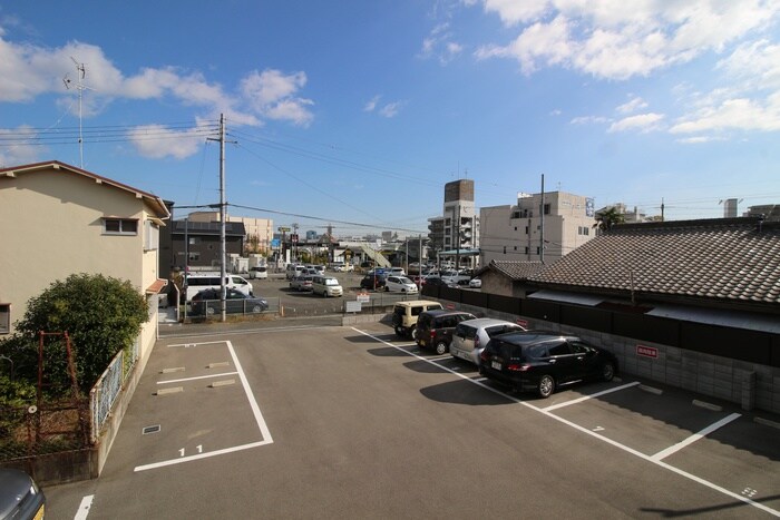 物件内観写真15　(室内からの展望)