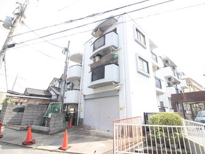 メゾンドマール学園前外観写真