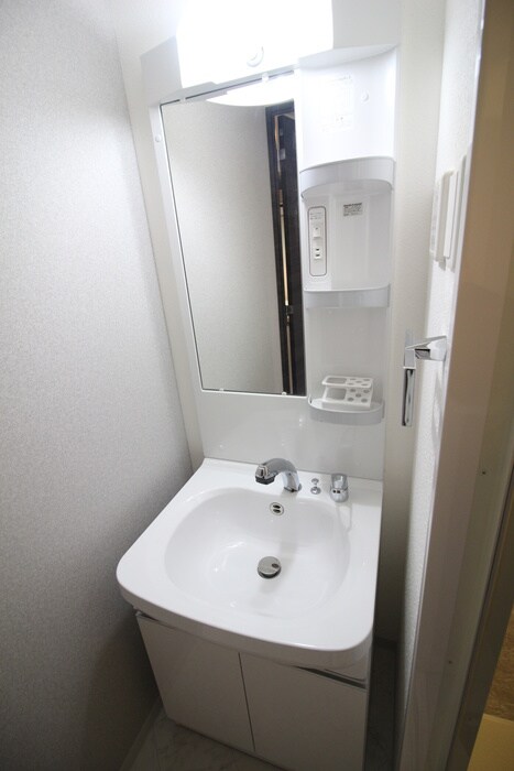 物件内観写真9　(洗面)