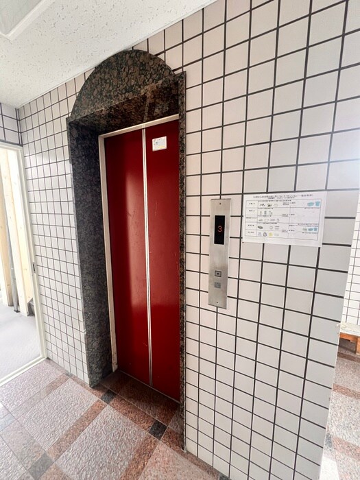 物件外観写真6　(建物設備)