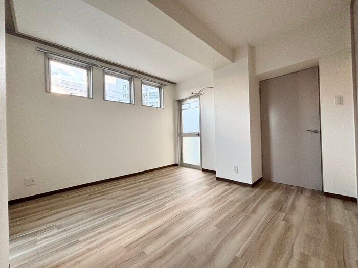 物件内観写真11　(居室)