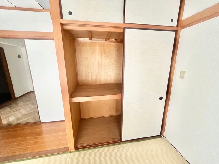 物件内観写真11　(収納)