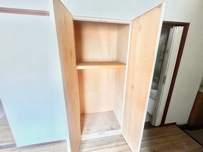 物件内観写真12　(収納)