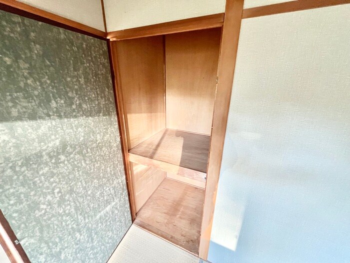 物件内観写真12　(収納)