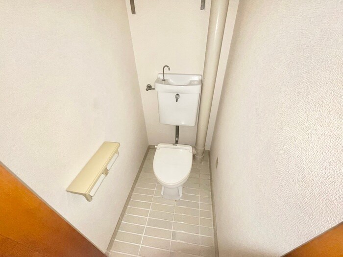 物件内観写真15　(トイレ)