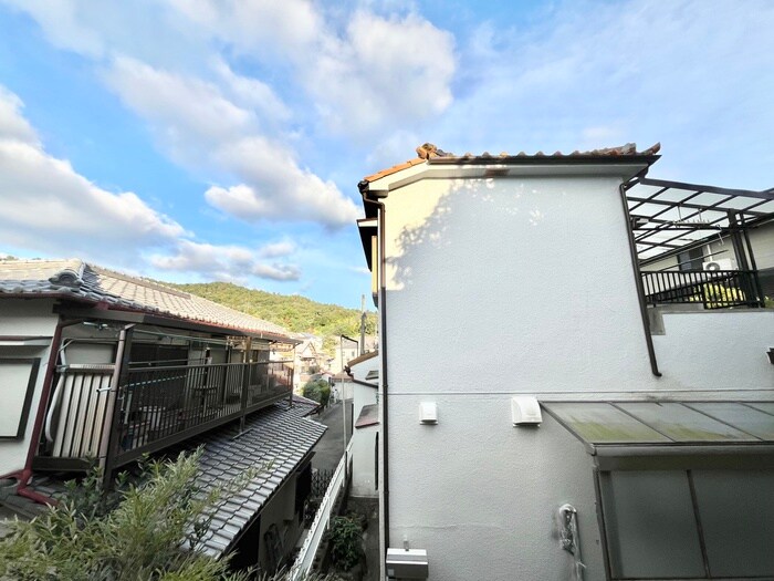 物件内観写真22　(室内からの展望)