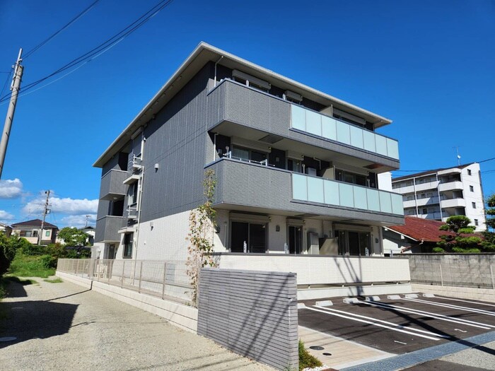 物件外観写真2　(外観写真)