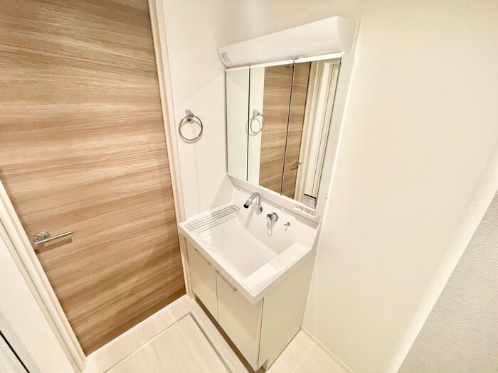 物件内観写真9　(洗面)