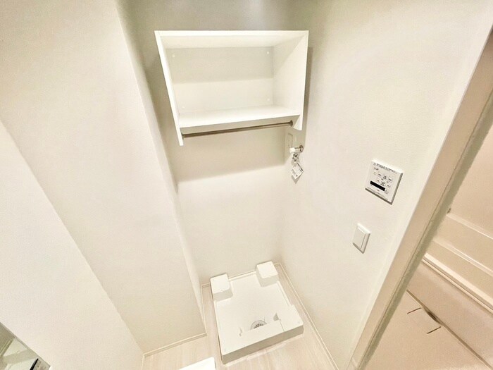 物件内観写真14　(洗濯機置場)