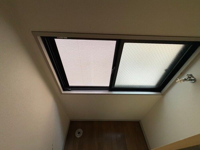 物件内観写真20　(洗濯機置場)