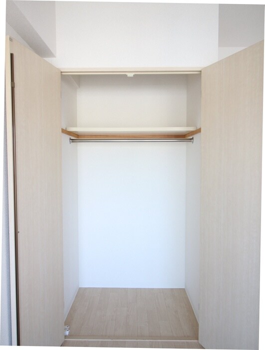 物件内観写真12　(収納)