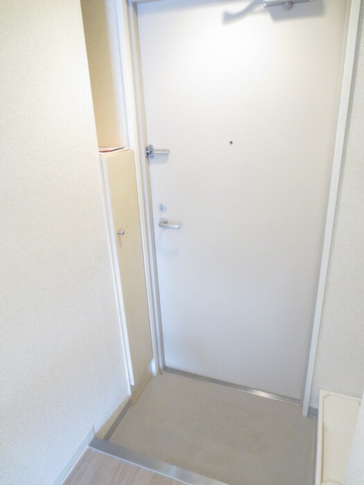 物件内観写真14　(玄関)