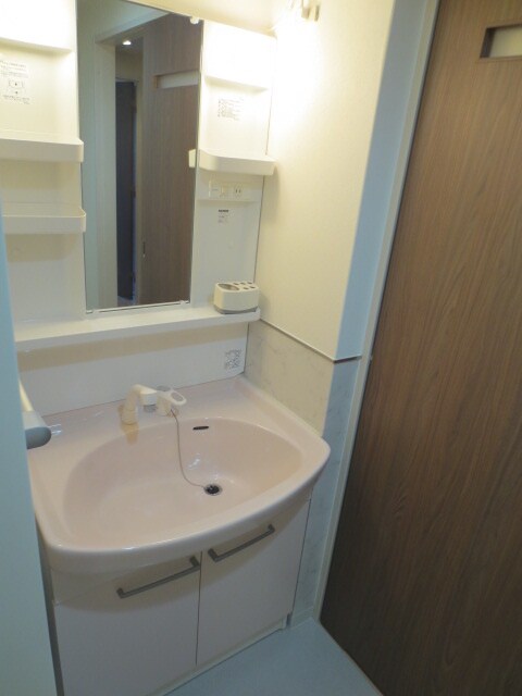 物件内観写真11　(洗面)