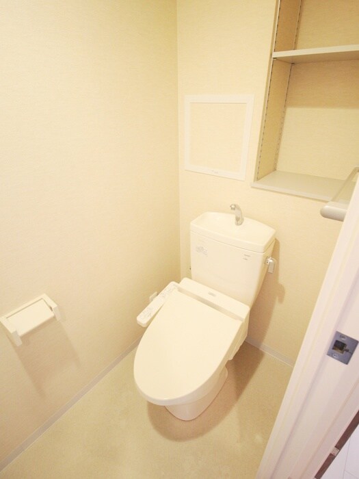 物件内観写真15　(トイレ)